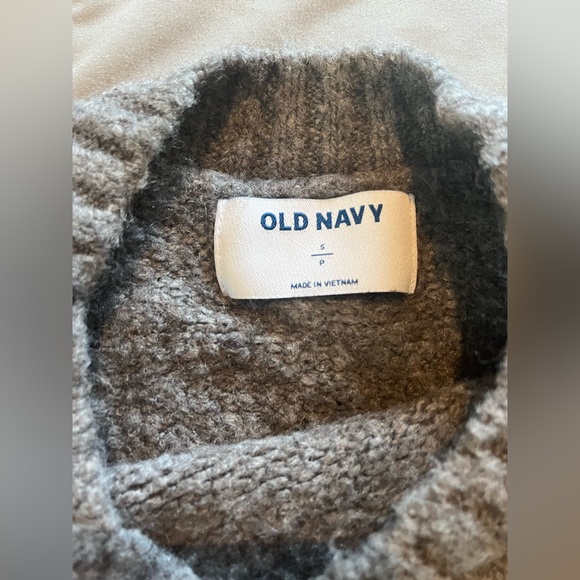 Old Navy Gray Sweater - Picture 2 of 2
